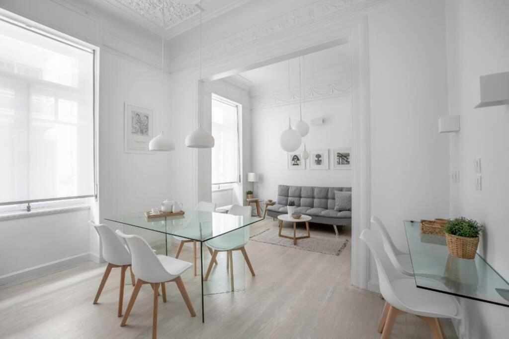 Athens Center Modern Apt In Art Nouveau Building Экстерьер фото